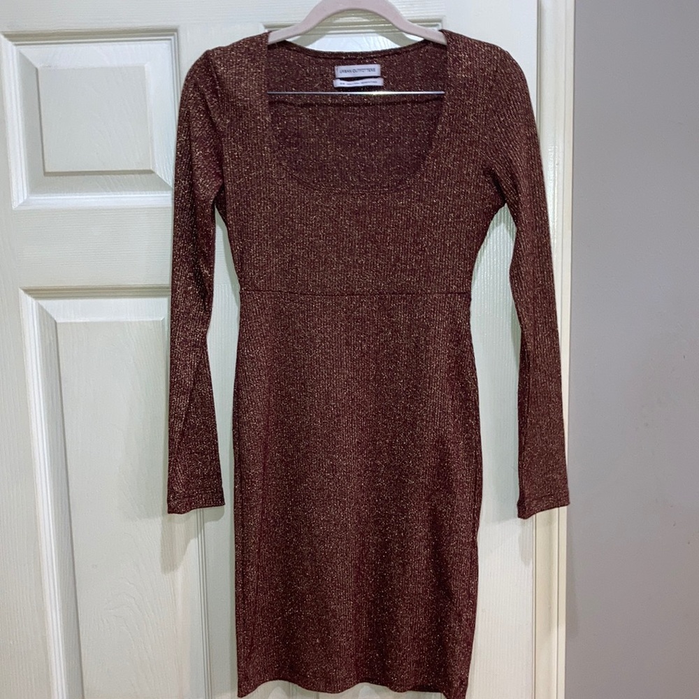 UO brown/gold long sleeved fitted dress Size Small